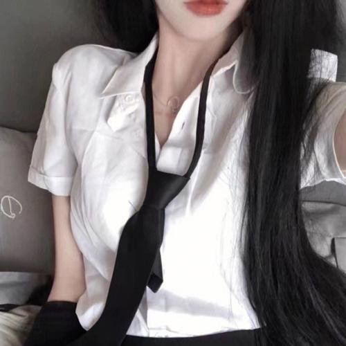 怪诞黑家族